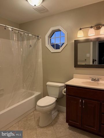 293 STANTON CT, Glen Mills, PA 19342