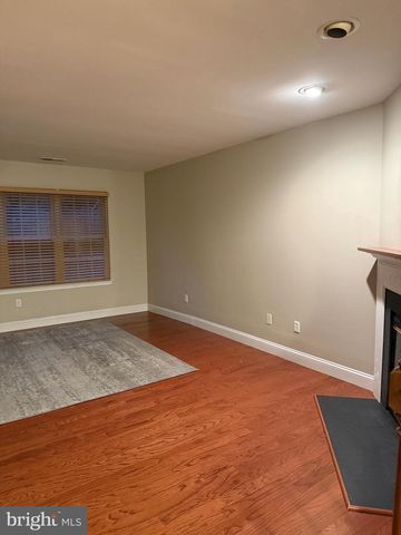 293 STANTON CT, Glen Mills, PA 19342