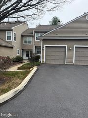 293 STANTON CT, Glen Mills, PA 19342