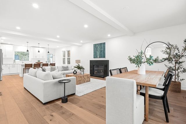 6 Intervale Rd, Wellesley, MA 02481