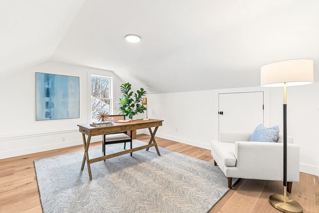 6 Intervale Rd, Wellesley, MA 02481