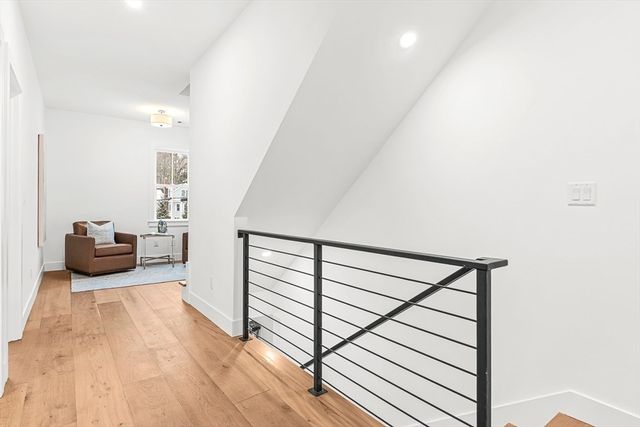 6 Intervale Rd, Wellesley, MA 02481