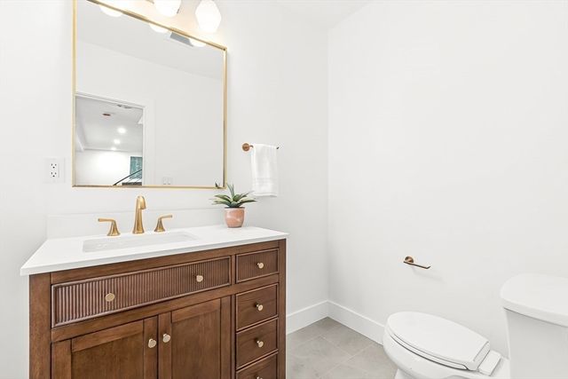 6 Intervale Rd, Wellesley, MA 02481