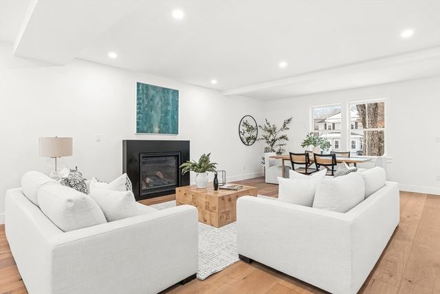 6 Intervale Rd, Wellesley, MA 02481