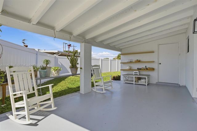 6213 NW 9th St, Margate, FL 33063