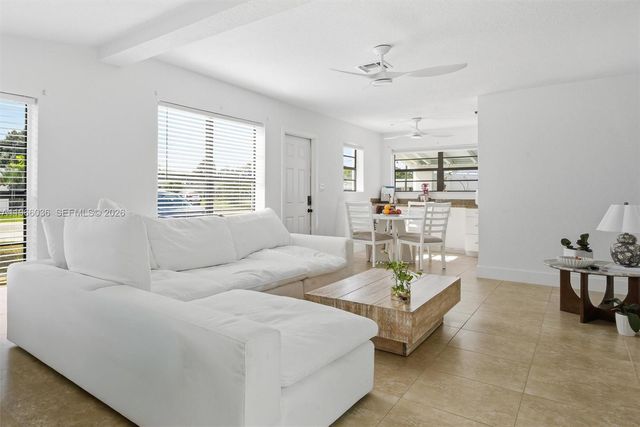 6213 NW 9th St, Margate, FL 33063