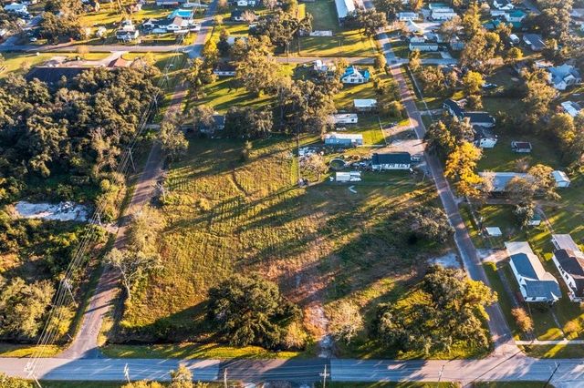 Lyons Street, Vinton, LA 70668