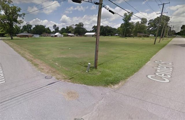 Lyons Street, Vinton, LA 70668
