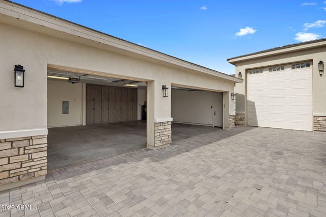 18206 W SAN MIGUEL Court, Litchfield Park, AZ 85340
