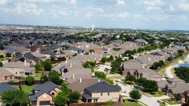 2909 Lakefield Drive, Little Elm, TX 75068