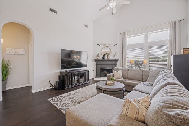 2909 Lakefield Drive, Little Elm, TX 75068