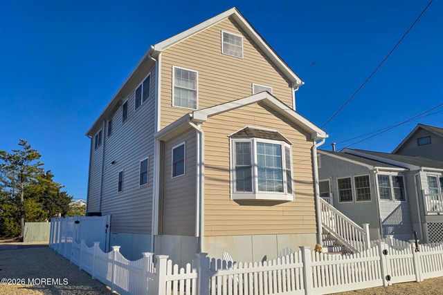 111 President Avenue, Lavallette, NJ 08735