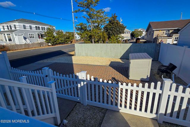111 President Avenue, Lavallette, NJ 08735