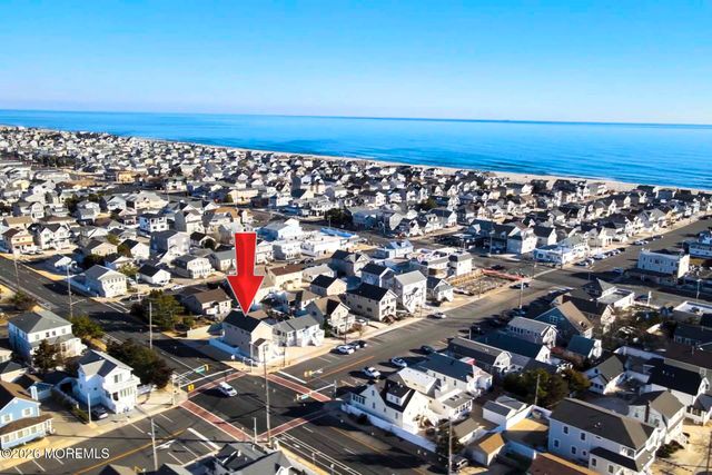 111 President Avenue, Lavallette, NJ 08735