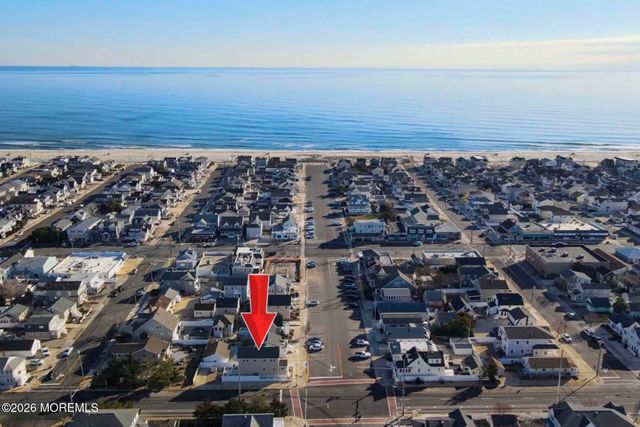 111 President Avenue, Lavallette, NJ 08735