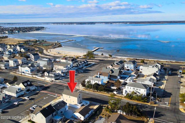 111 President Avenue, Lavallette, NJ 08735