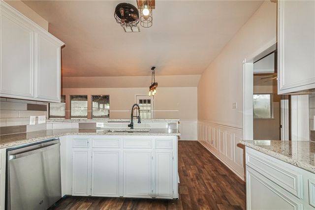7706 Impala Dr, Corpus Christi, TX 78414