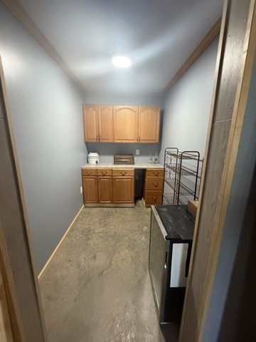 300 Maxwell Hill Rd, Pulaski, TN 38478