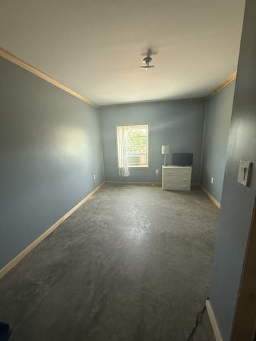 300 Maxwell Hill Rd, Pulaski, TN 38478