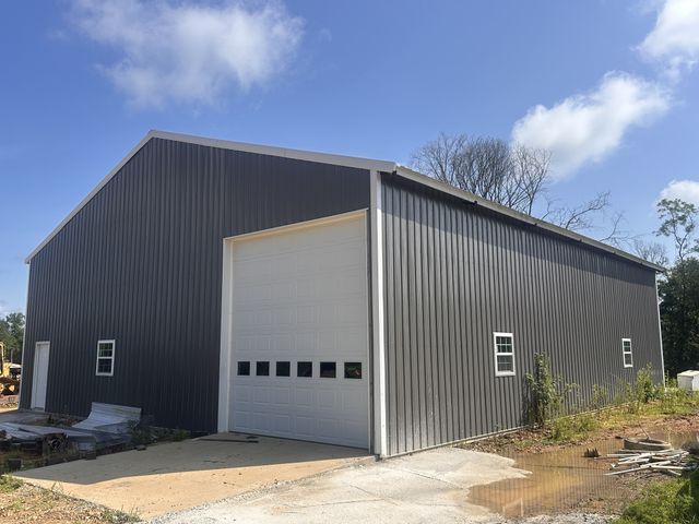 300 Maxwell Hill Rd, Pulaski, TN 38478