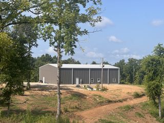 300 Maxwell Hill Rd, Pulaski, TN 38478