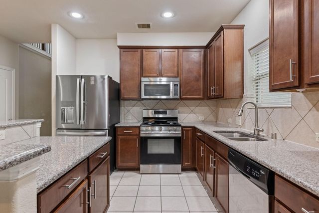 11914 Green Colling Park Drive, Houston, TX 77047