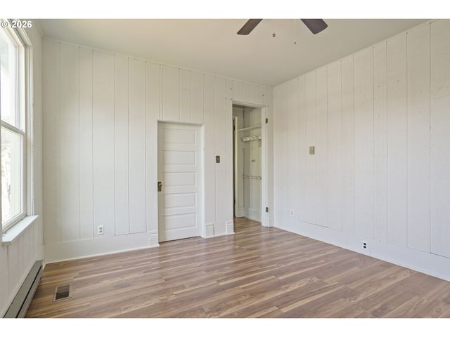 844 CORBY St, Woodburn, OR 97071