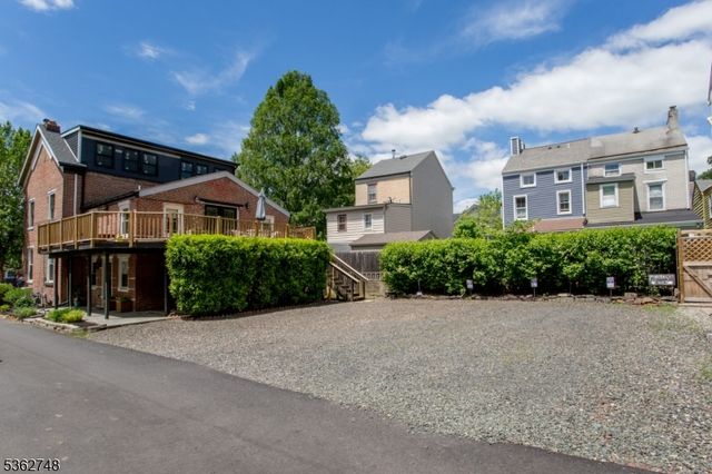 72 N Franklin St, Lambertville City, NJ 08530