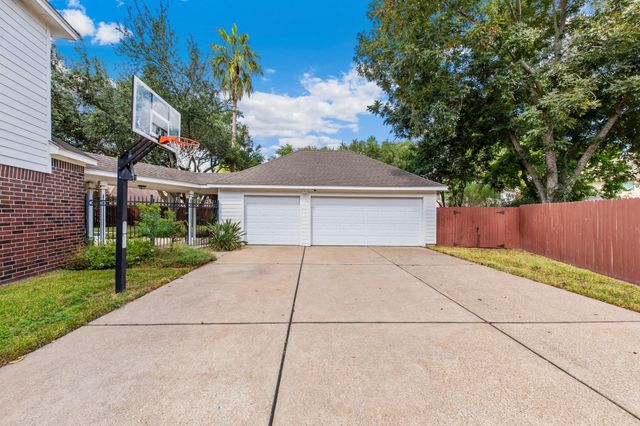 15826 Jamie Lee Drive, Houston, TX 77095