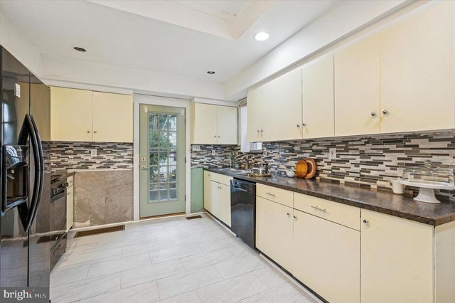 1423 S 54TH ST, Philadelphia, PA 19143