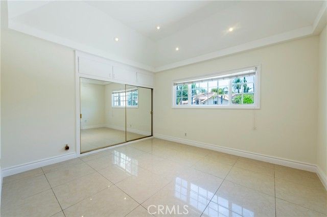 16379 Meadowridge Road, Encino (los Angeles), CA 91436