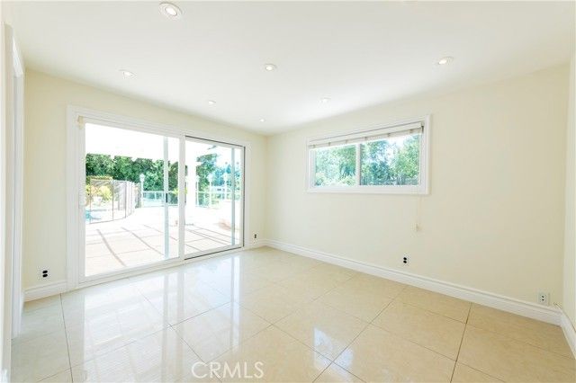 16379 Meadowridge Road, Encino (los Angeles), CA 91436