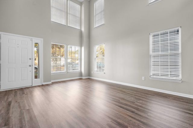 8335 Coventry, North Charleston, SC 29420