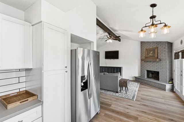 5610 Fence ROW, Austin, TX 78744