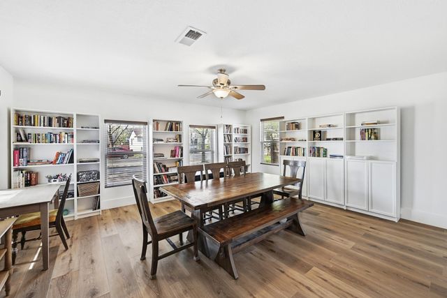 5610 Fence ROW, Austin, TX 78744