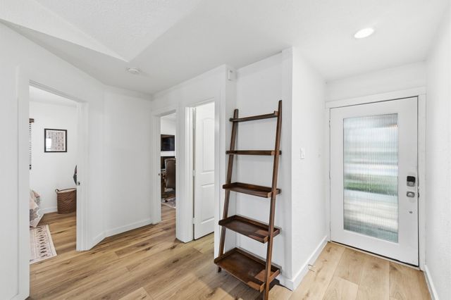 5610 Fence ROW, Austin, TX 78744