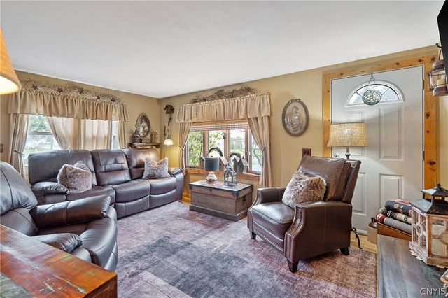 204 Stonefield Road, Onondaga, NY 13205