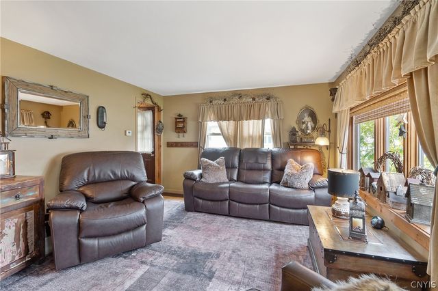 204 Stonefield Road, Onondaga, NY 13205