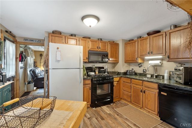 204 Stonefield Road, Onondaga, NY 13205