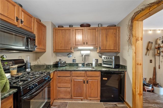 204 Stonefield Road, Onondaga, NY 13205