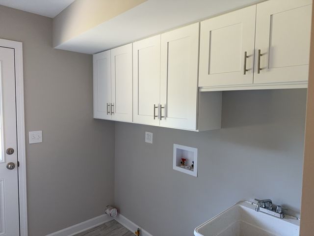 6105 N Wyndwood Drive, Crystal Lake, IL 60014