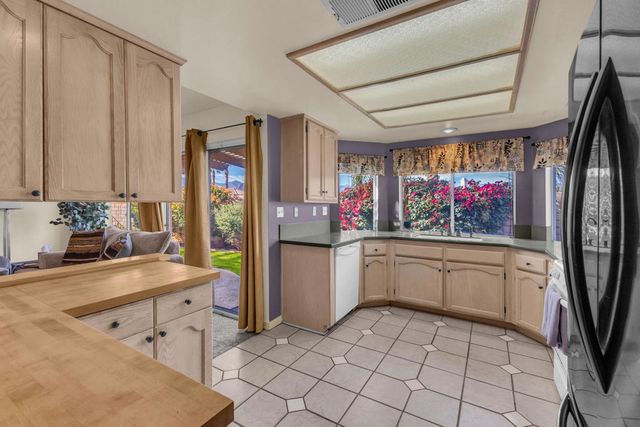 44555 Marguerite Court, La Quinta, CA 92253