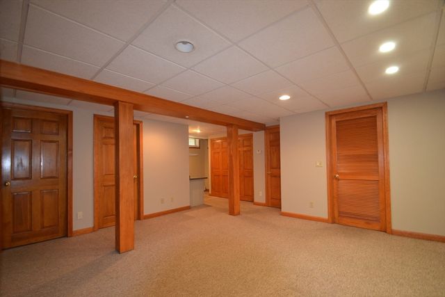 18 Bennett Rd, Rochester, MA 02770