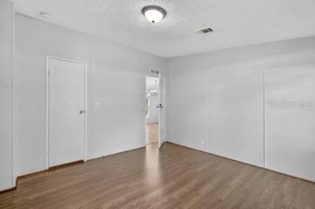 5841 SE 164TH AVENUE, Ocklawaha, FL 32179