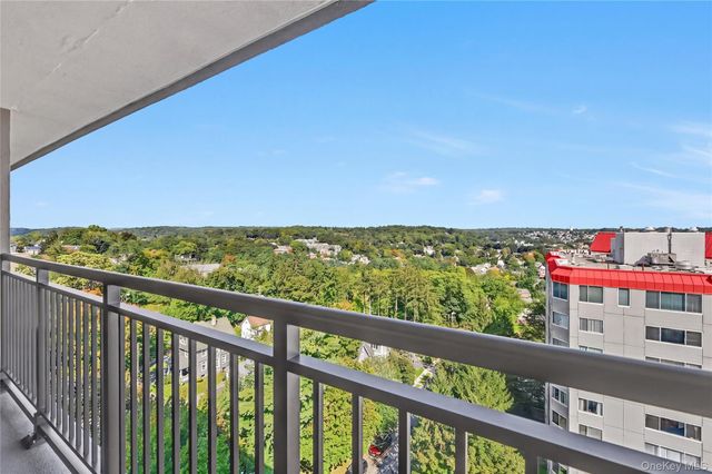 15 Stewart Place 12A, White Plains, NY 10603