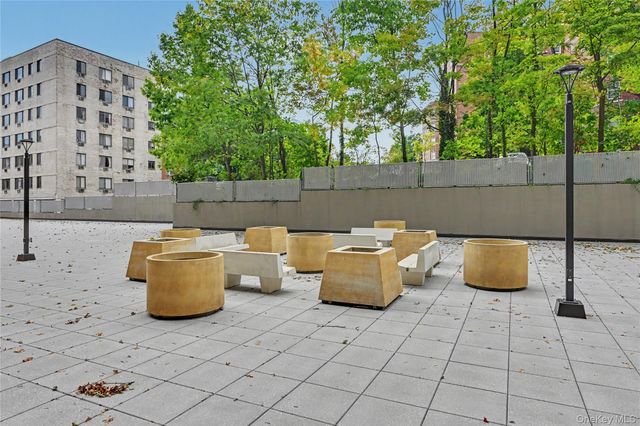 15 Stewart Place 12A, White Plains, NY 10603