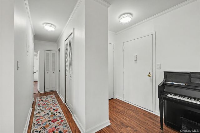 15 Stewart Place 12A, White Plains, NY 10603