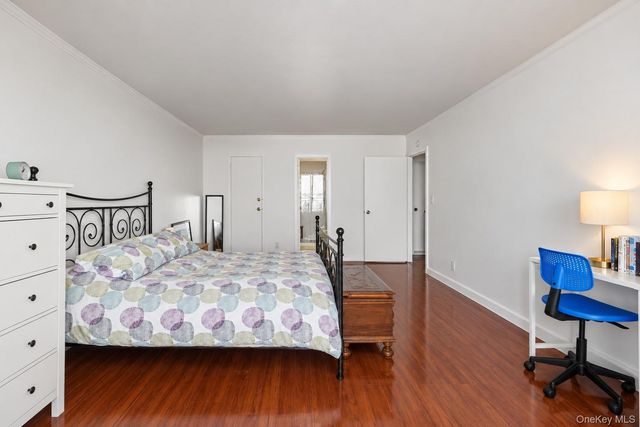 15 Stewart Place 12A, White Plains, NY 10603