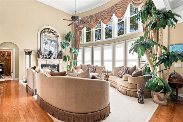1398 BridgeMill Avenue, Canton, GA 30114