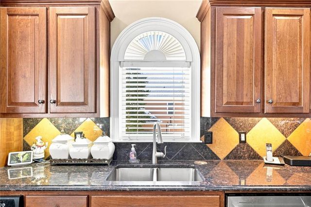 1398 BridgeMill Avenue, Canton, GA 30114